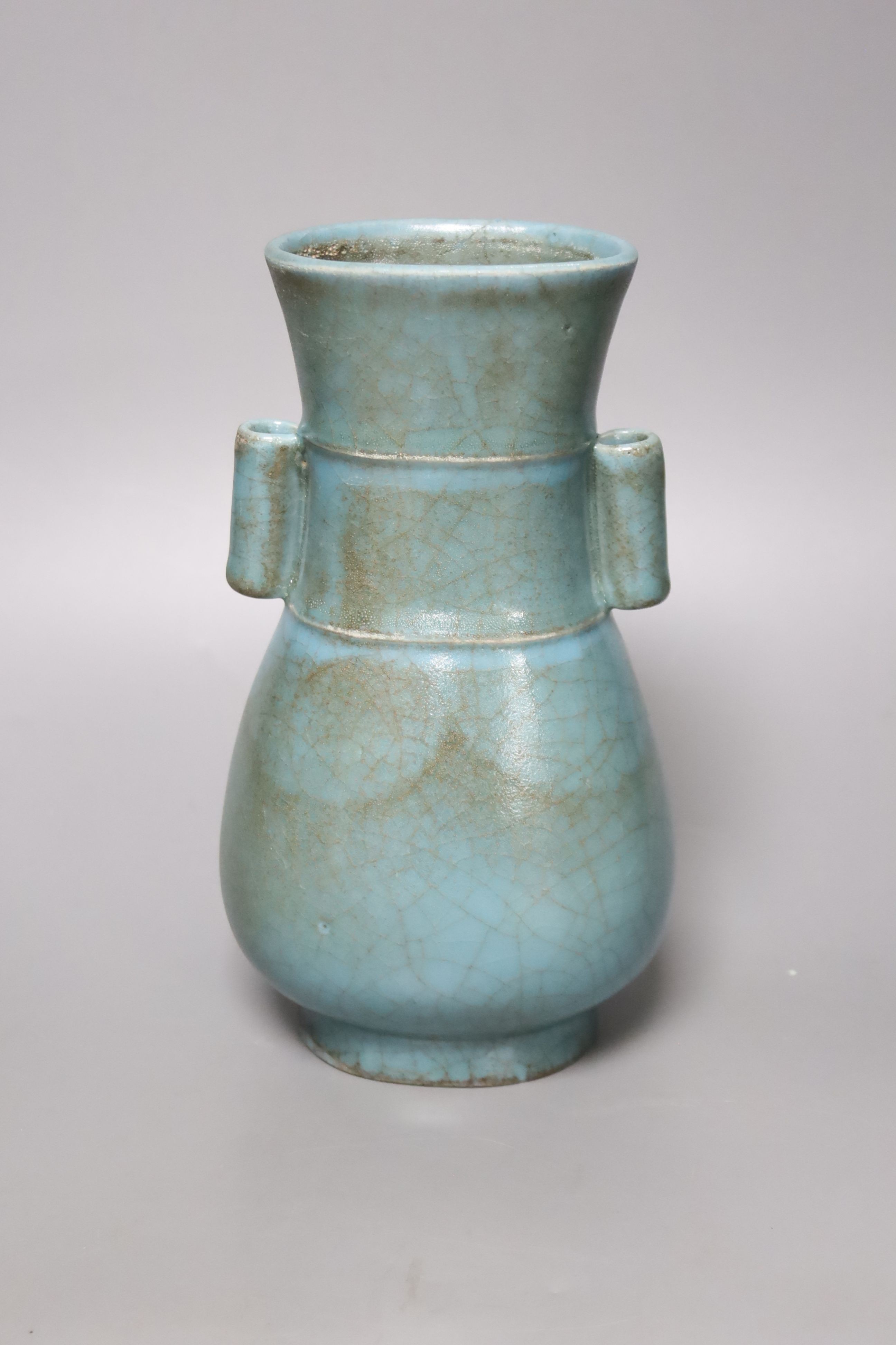 A Chinese crackle glaze arrow vase, height 22cm